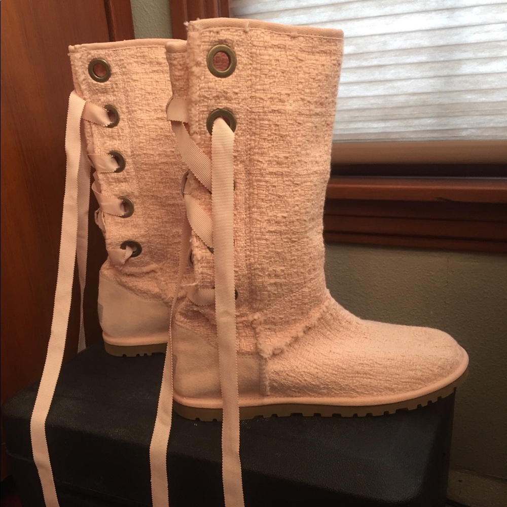 Ugg heirloom lace up boots